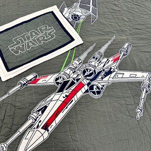 Pottery Barn Kids Star Wars X-Wing Tie Fighter Twin Size Quilt+1 Shams
